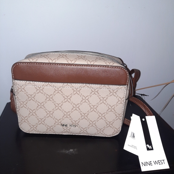 Bowie Mini Crossbody Bag - Picture 7 of 8